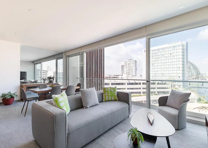 Oceanview 3 Bedroom Condo, Rooftop Pool&Jacuzzi, Beach!