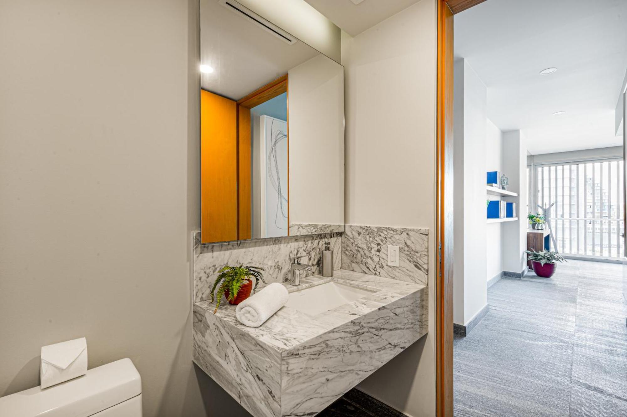 Apartamento Oceanview 3 Bedroom Condo, Rooftop Pool&jacuzzi, Beach! *
